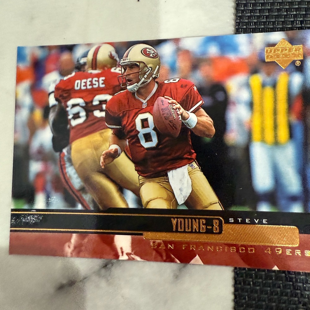 Assorted Sports Trading Cards Collection - Picture 5 of 13